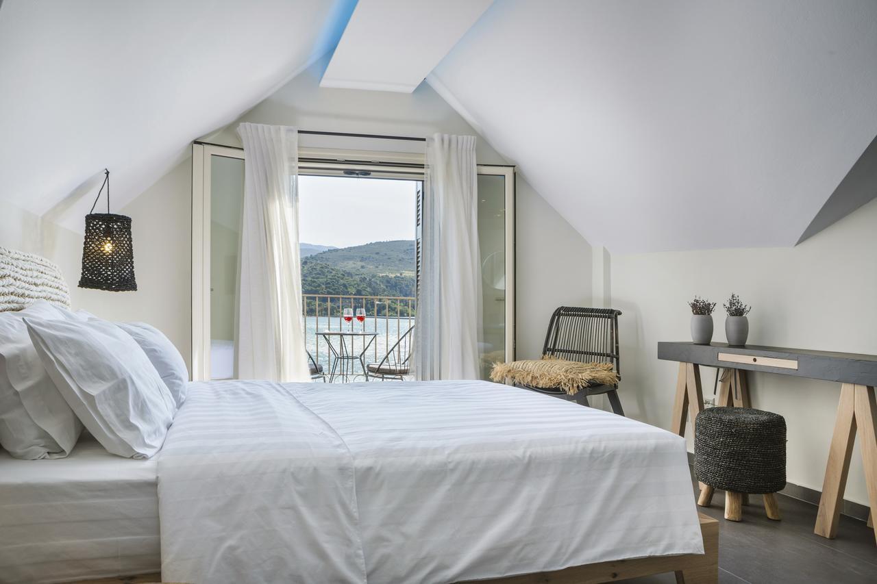 Argostoli Marina Suites エクステリア 写真